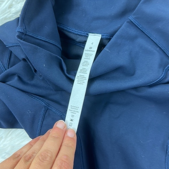 Lululemon In Movement Crop 23" True Navy - Picture 4 of 7